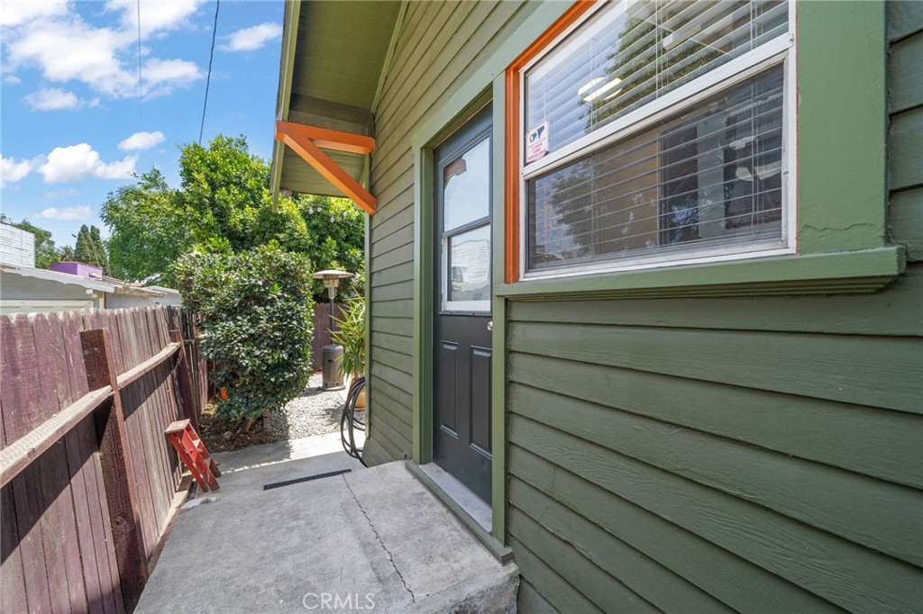 1014 Magnolia