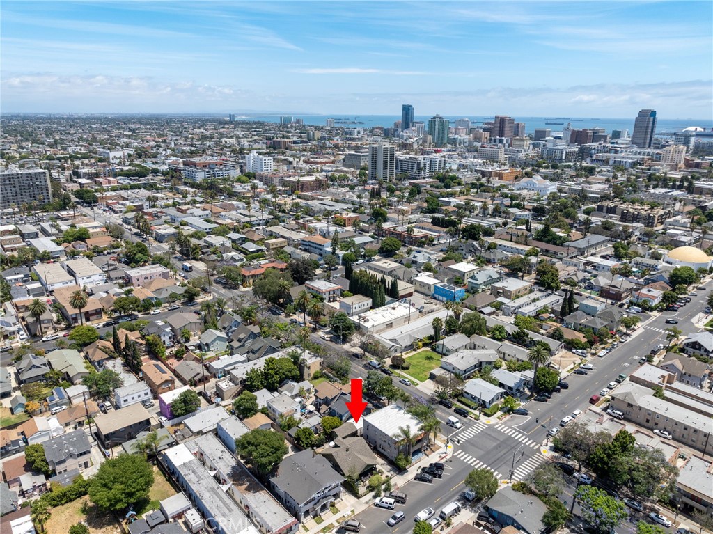 1014 Magnolia