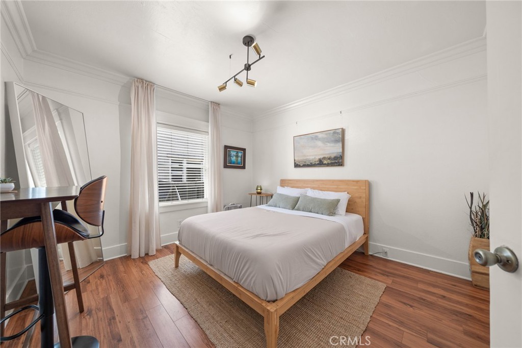 1014 Magnolia