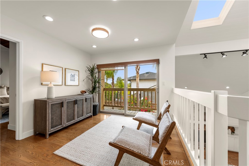 640 Island View