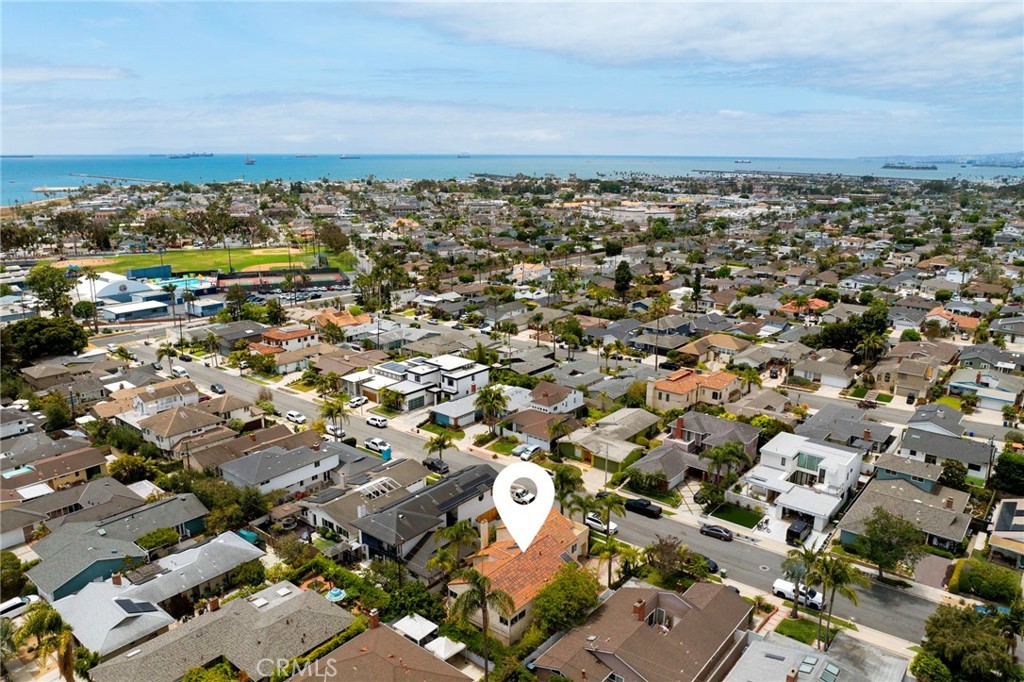 640 Island View