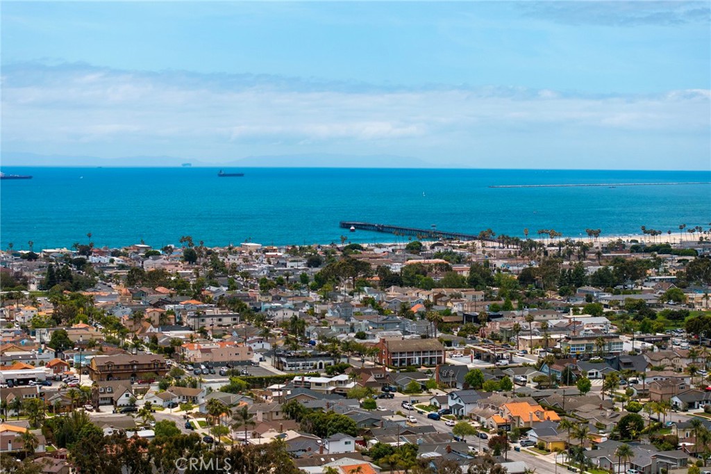 640 Island View