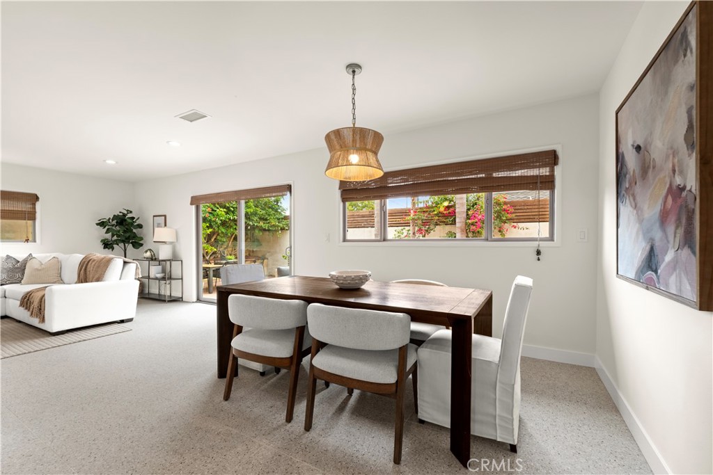 640 Island View