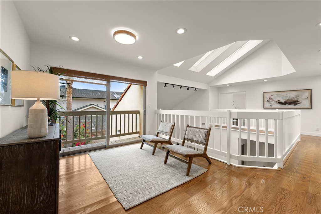 640 Island View