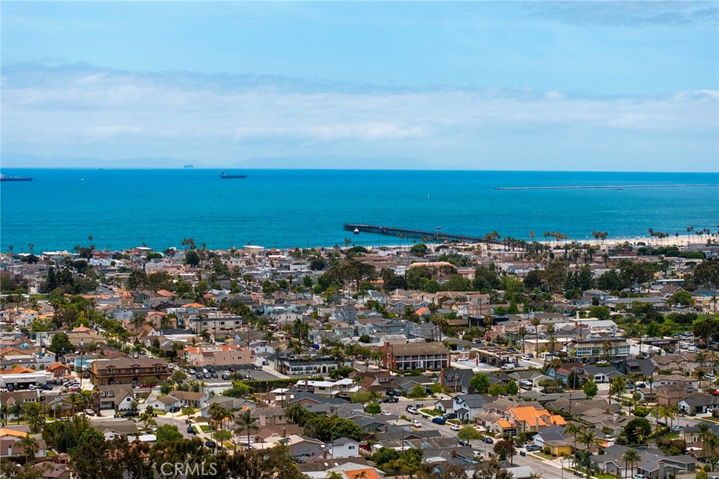 640 Island View