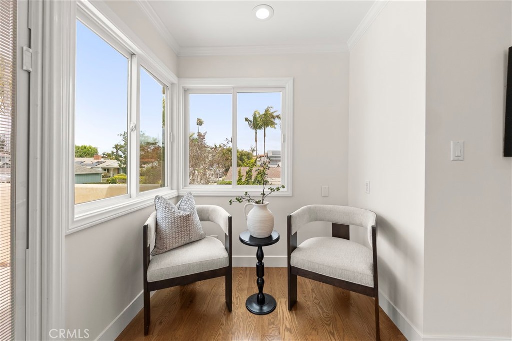 640 Island View