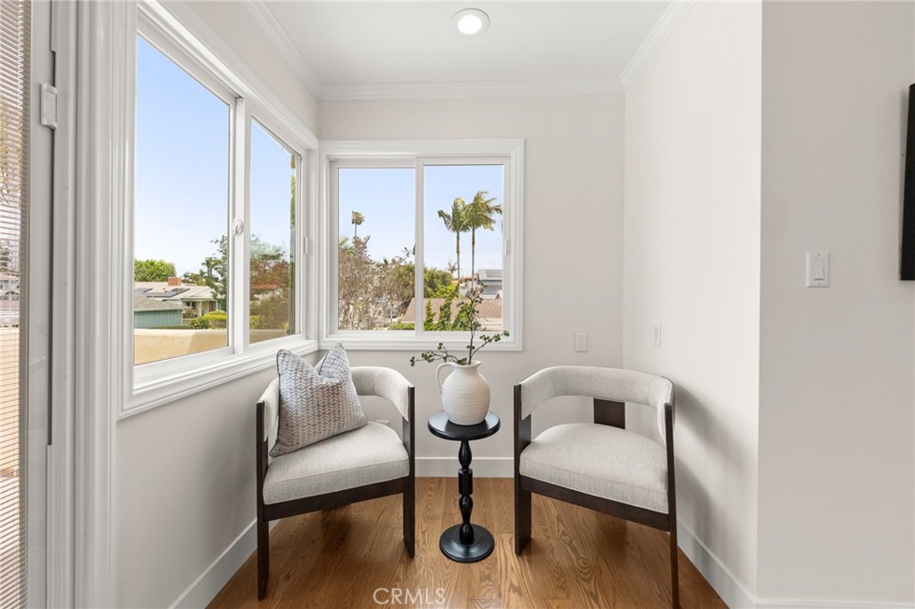 640 Island View