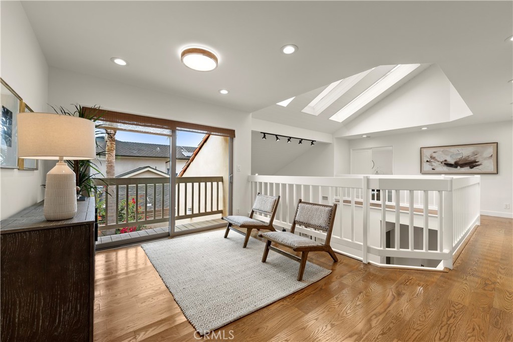 640 Island View