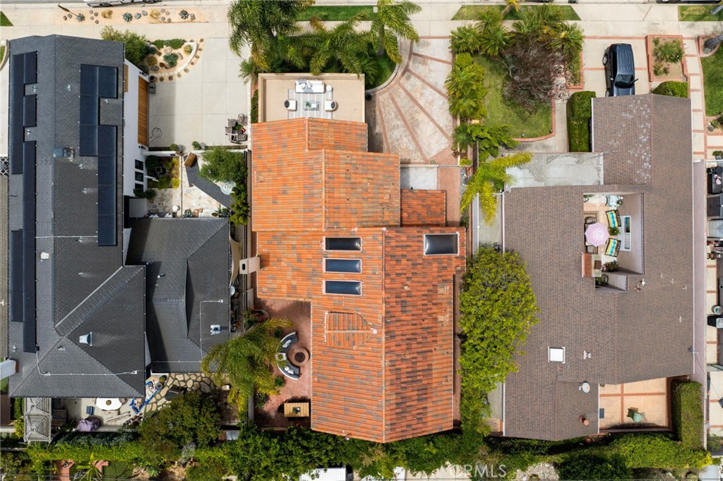 640 Island View