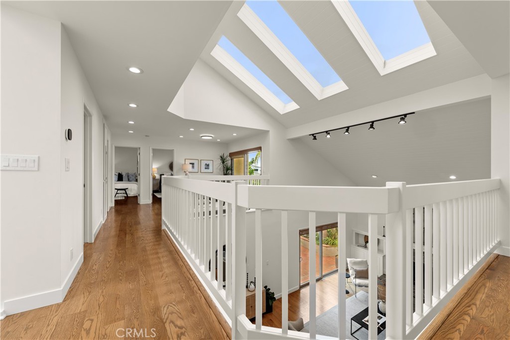 640 Island View