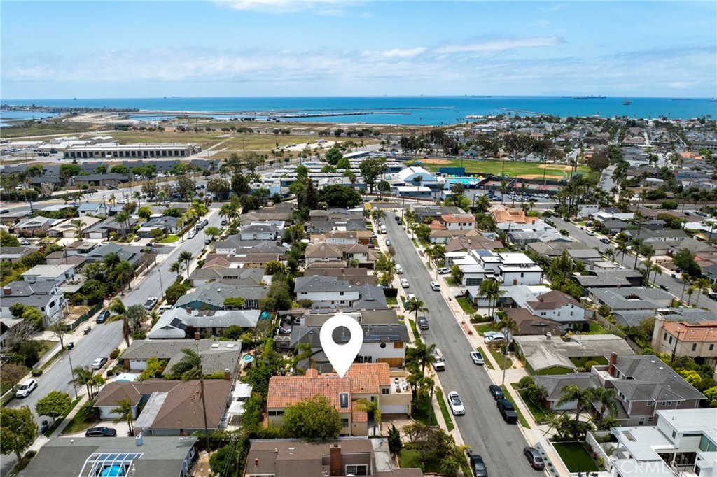 640 Island View