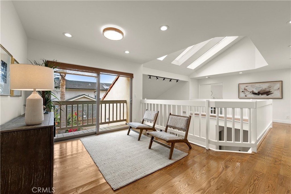 640 Island View