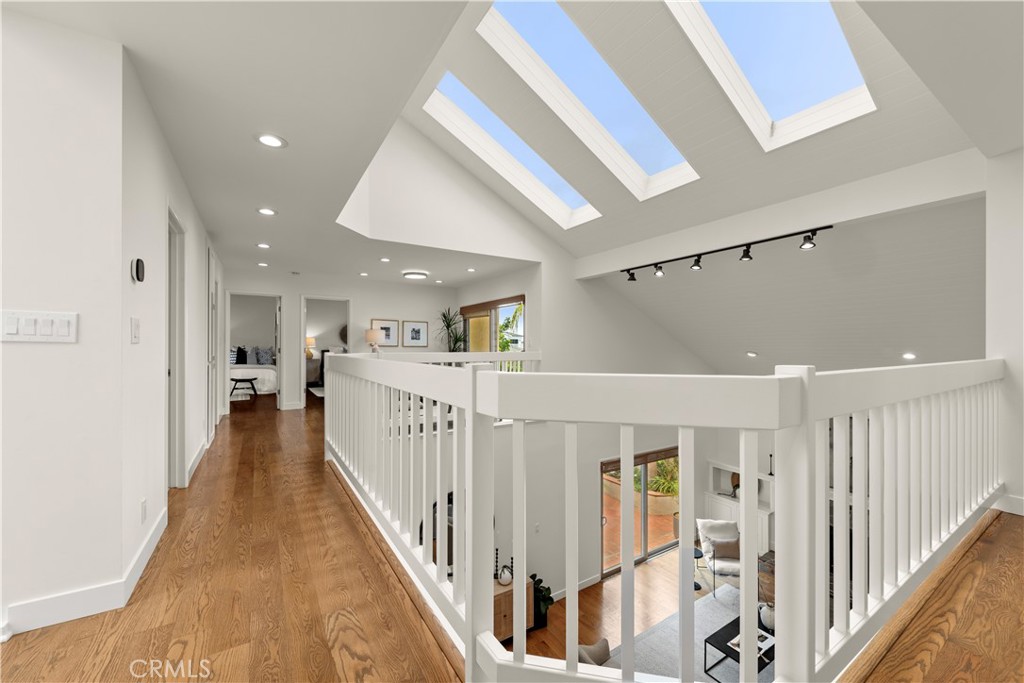 640 Island View