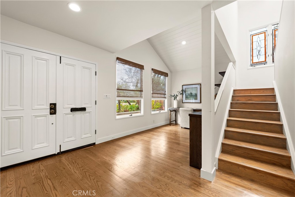 640 Island View