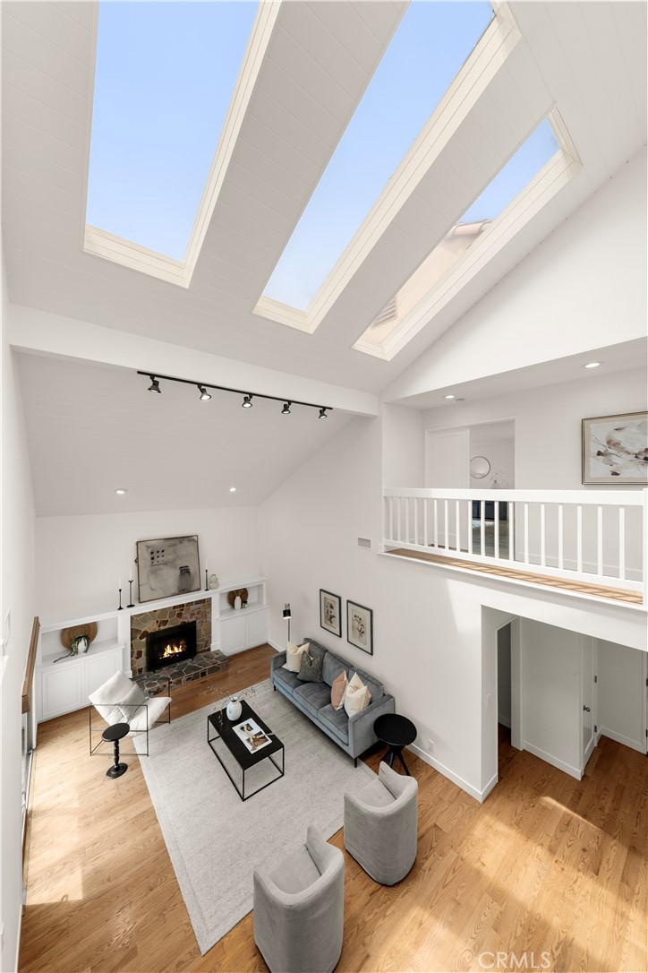 640 Island View