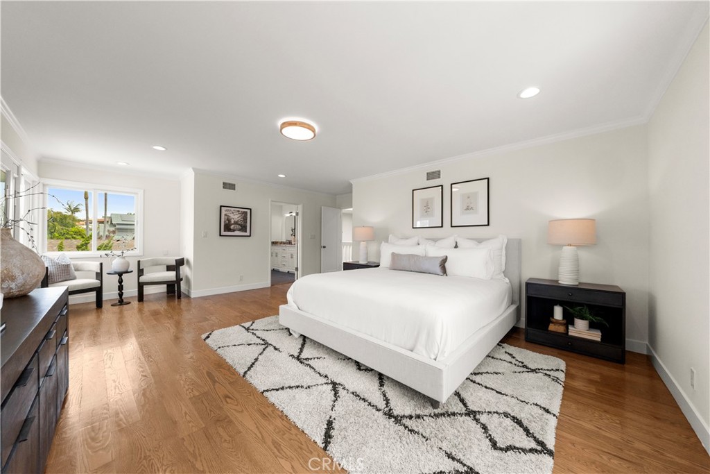 640 Island View