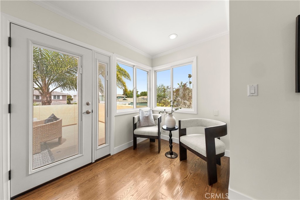 640 Island View