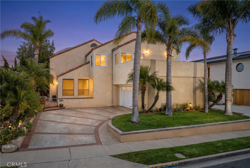 640 Island View