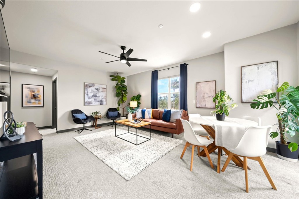 405 S Anaheim Boulevard 7