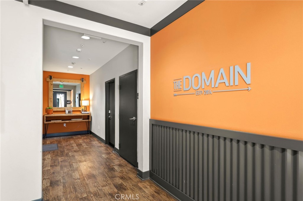 405 S Anaheim Boulevard 7