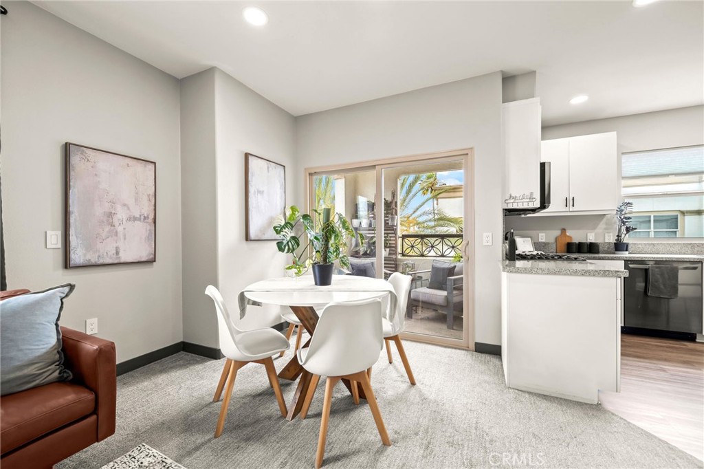 405 S Anaheim Boulevard 7