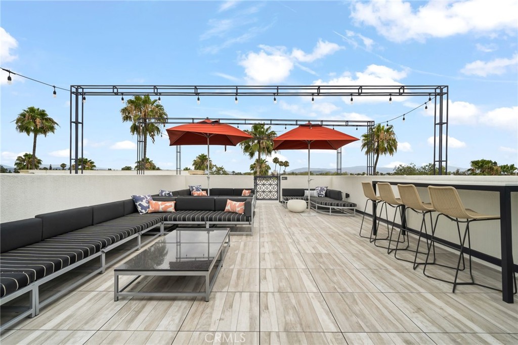 405 S Anaheim Boulevard 7