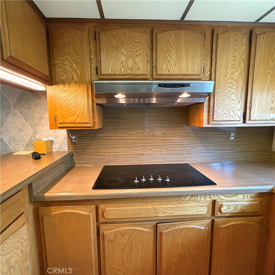 5180 E Atherton