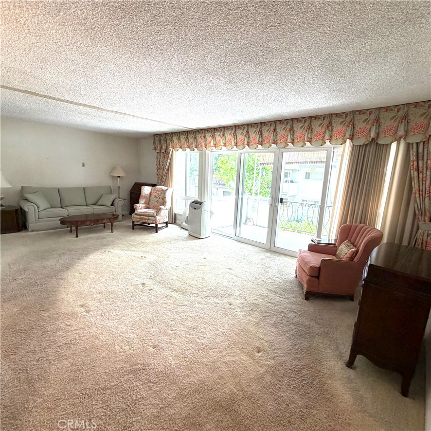 5180 E Atherton