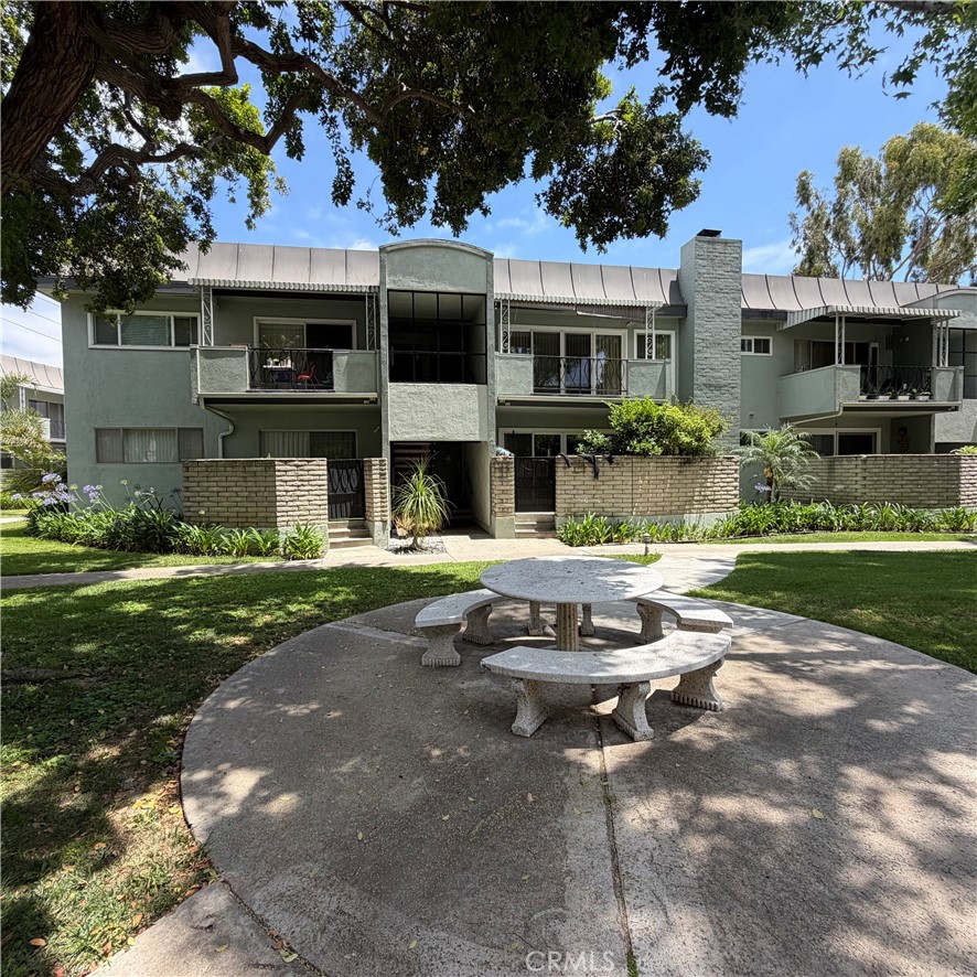 5180 E Atherton