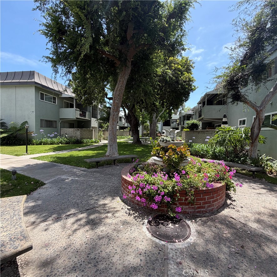 5180 E Atherton
