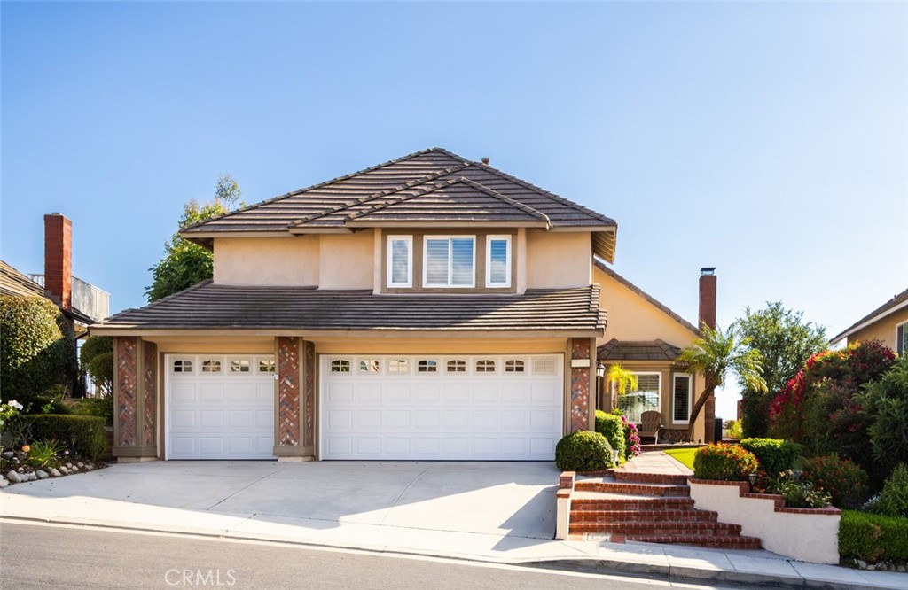 5818 E West View Drive
