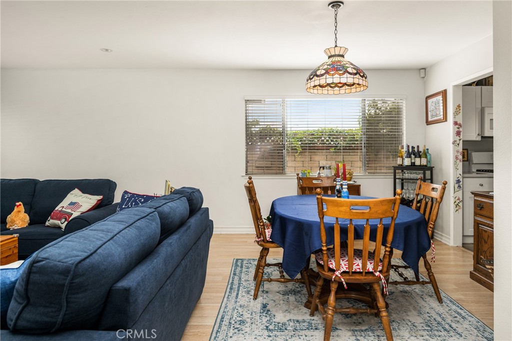 915 E La Veta Avenue