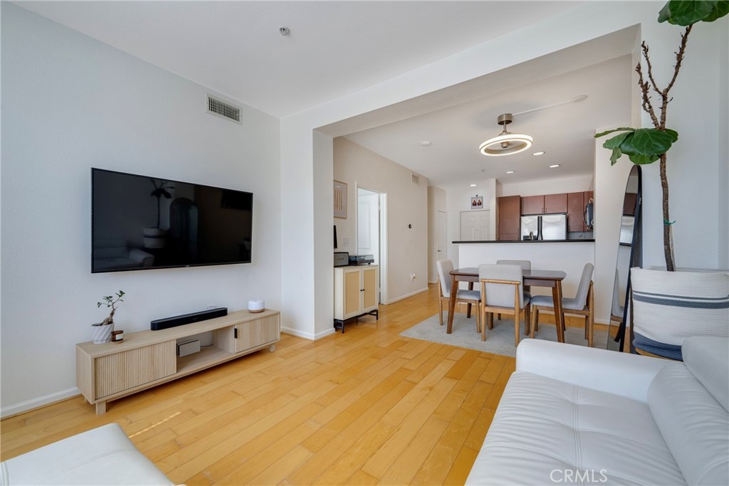 1801 E Katella 4130