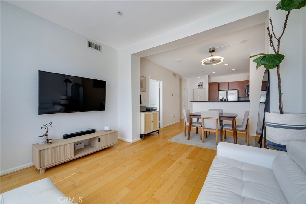 1801 E Katella 4130