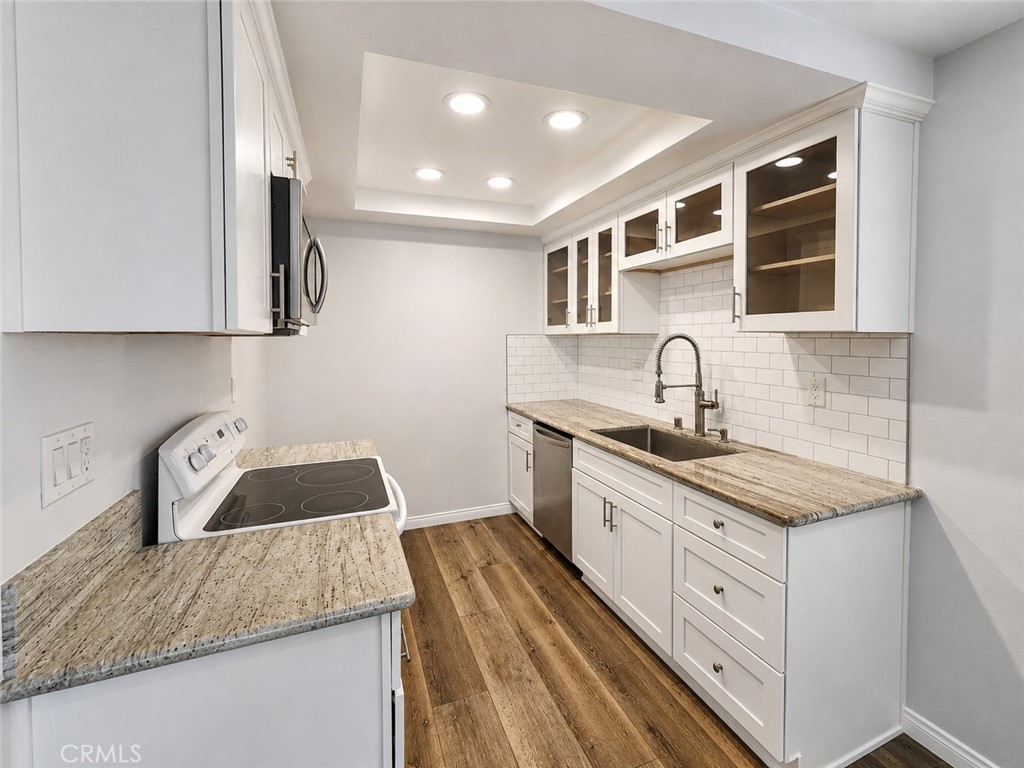 131 S Poplar Ave 26