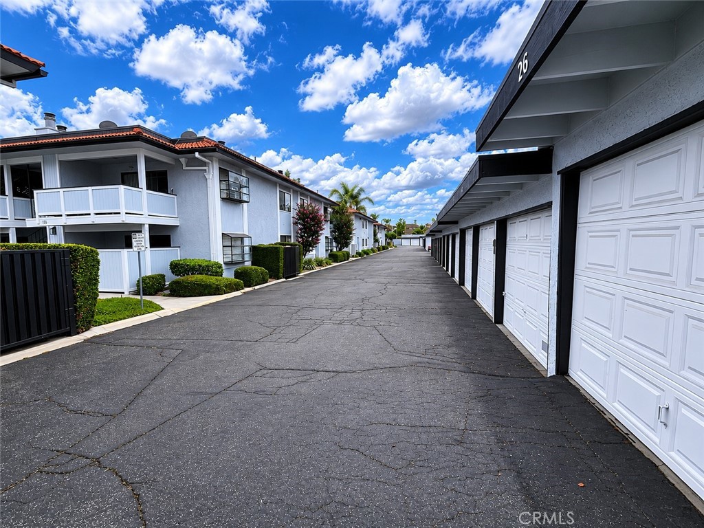 131 S Poplar Ave 26