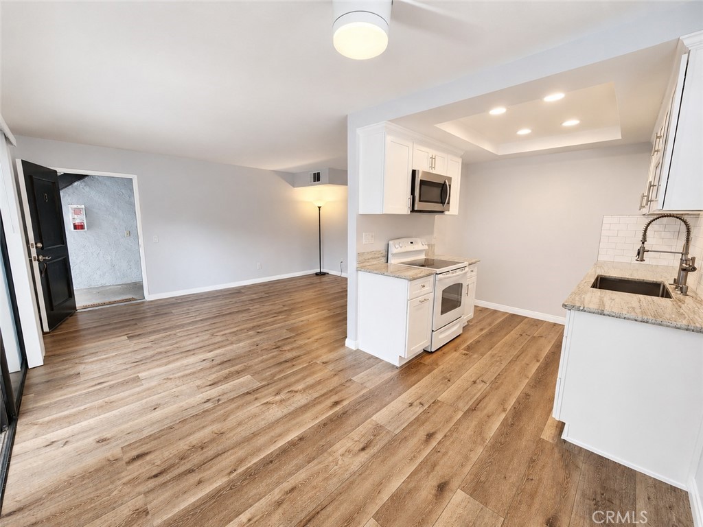 131 S Poplar Ave 26