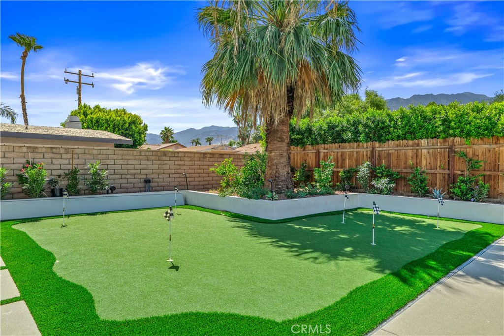 1995 N San Clemente Road