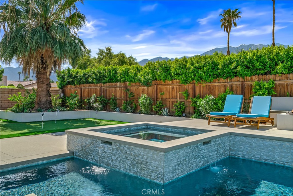 1995 N San Clemente Road