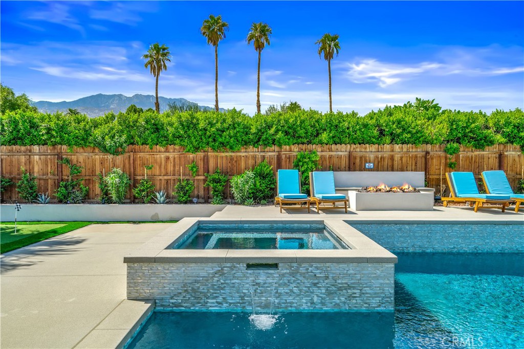 1995 N San Clemente Road