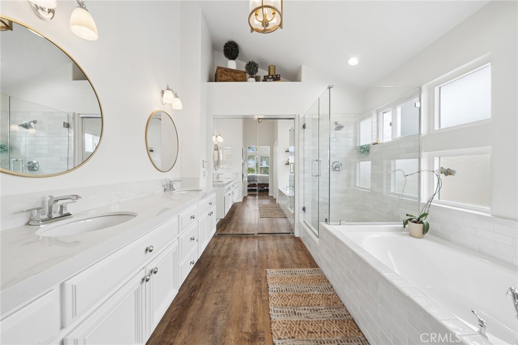 510 S Laureltree