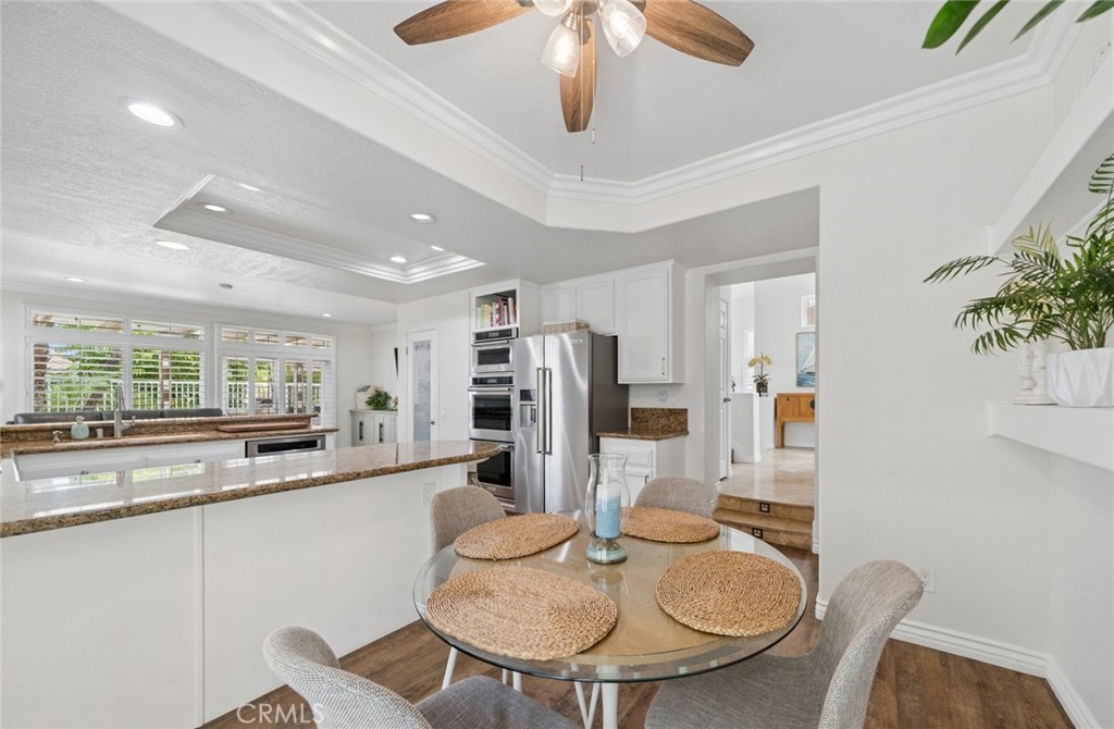 510 S Laureltree