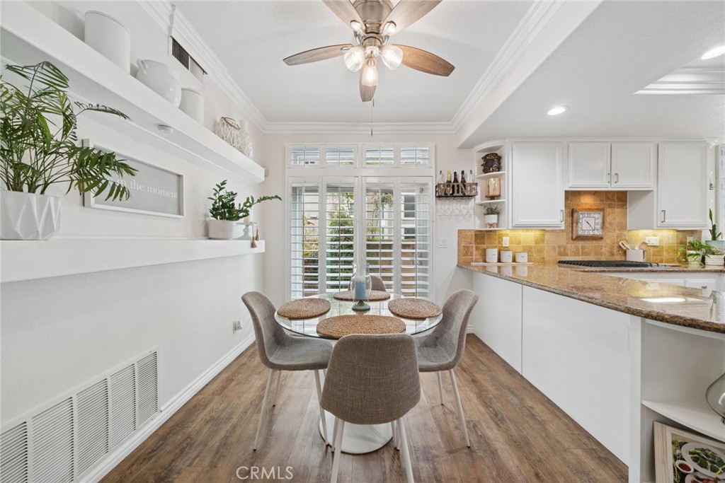 510 S Laureltree
