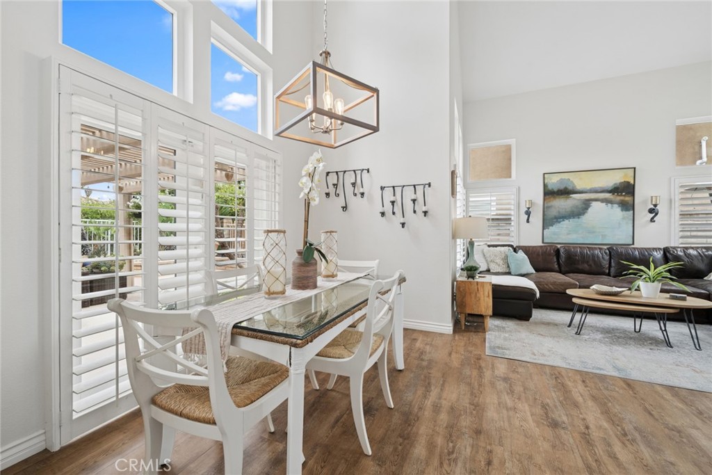 510 S Laureltree