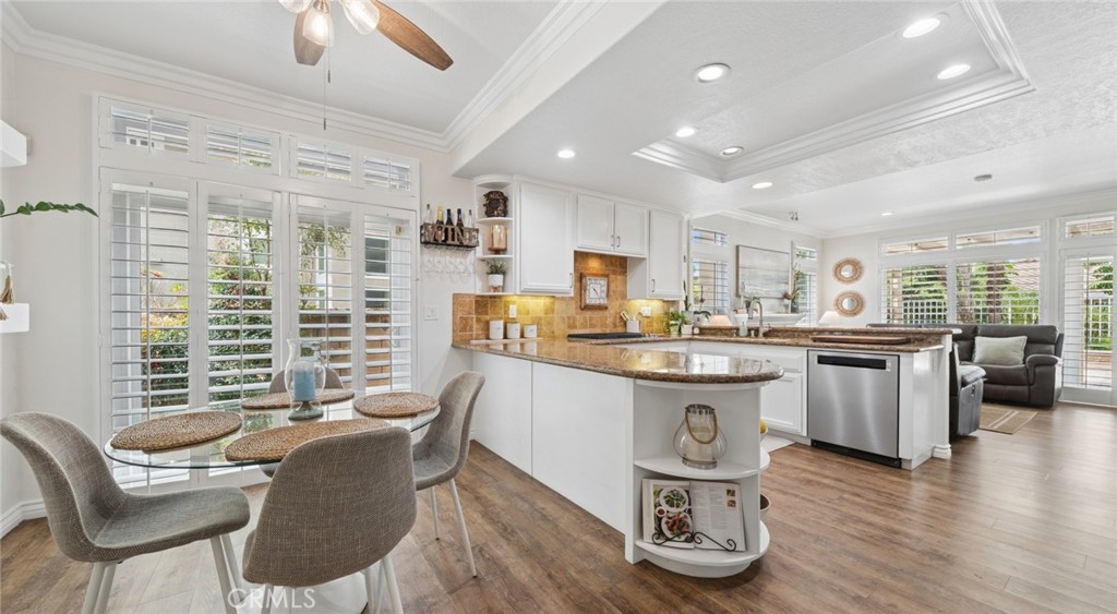 510 S Laureltree