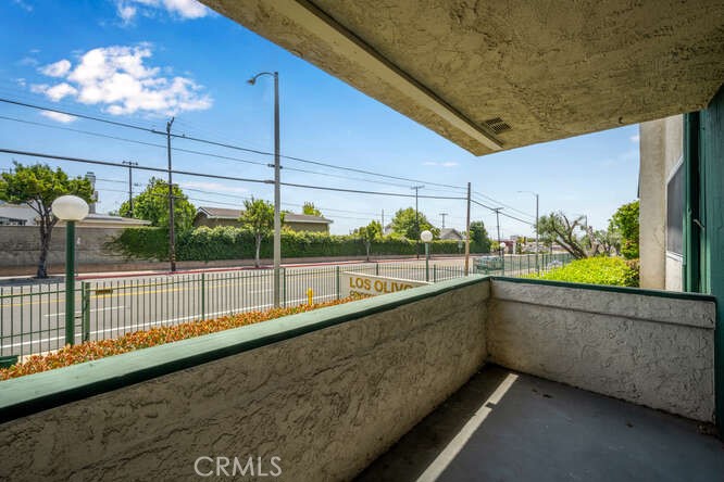 15225 Santa Gertrudes Avenue P101