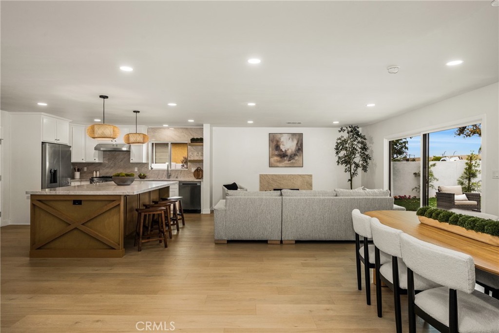 3721 La Colmena Way