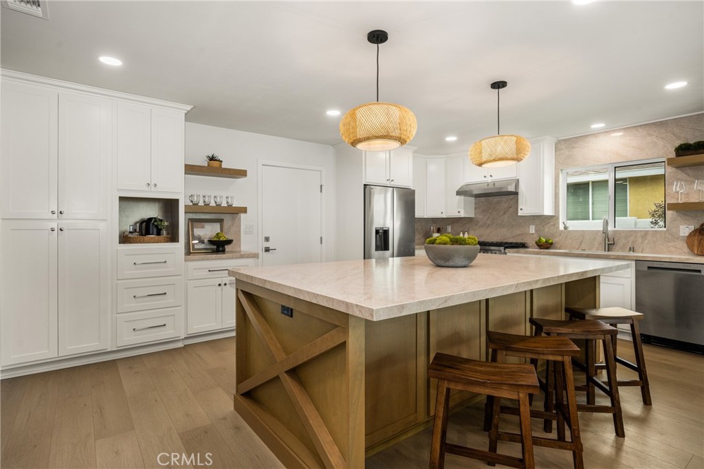 3721 La Colmena Way