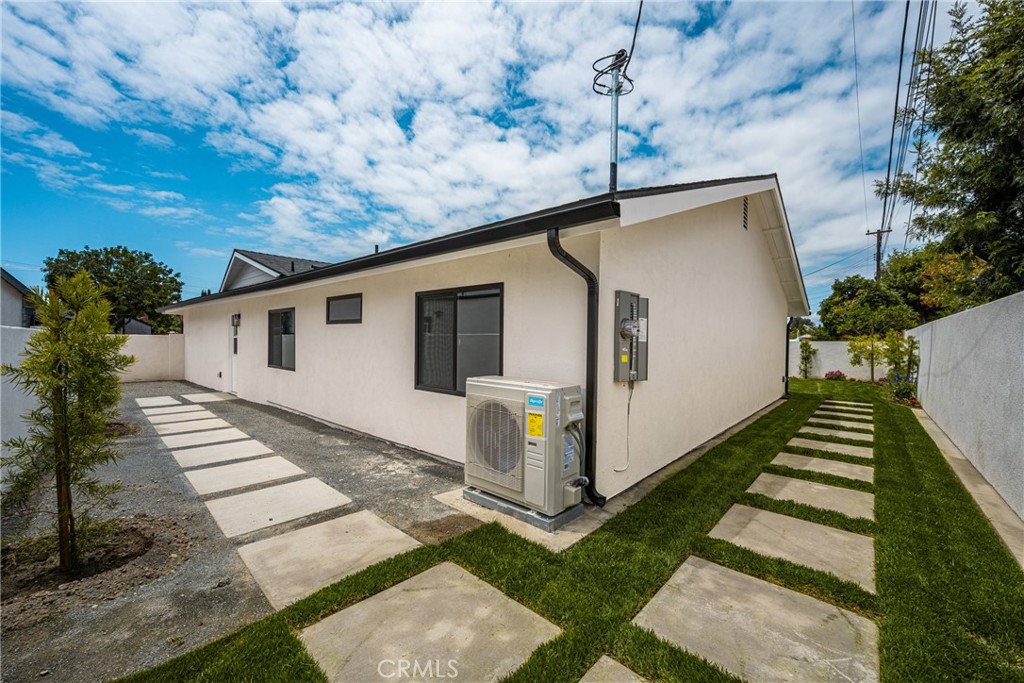 3721 La Colmena Way