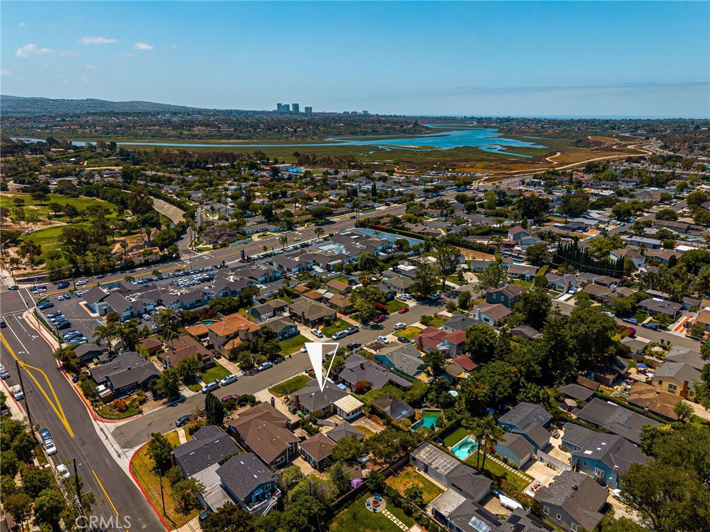 2687 Riverside